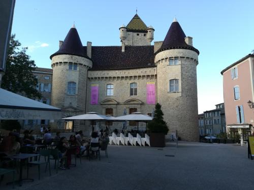 Aubenas Apartment | Appartement Vue panoramique Centre historique