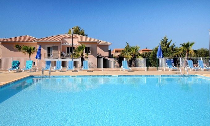Les Bormettes Condo | Apparts Rénovés à 400m de la Plage | Accès Piscine