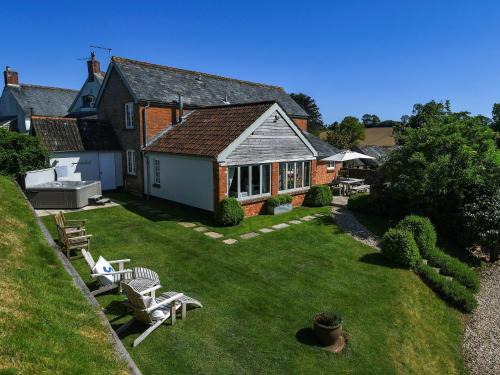 Ottery St Mary House | Apple Mill