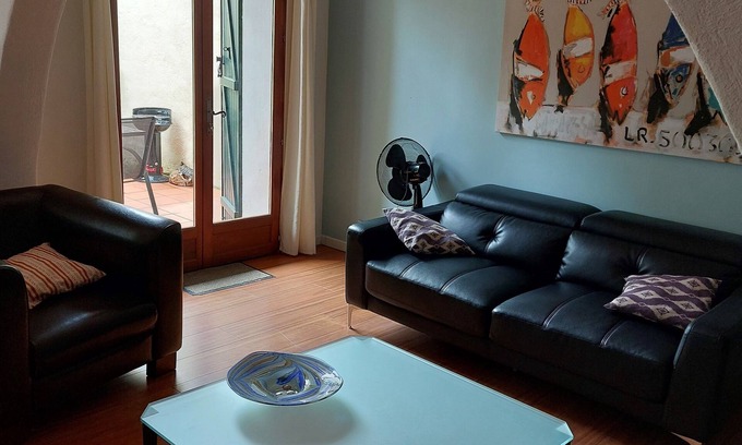 Sorede Apartment | appt3 Between sea and mountains, beautiful apartment, swimming pool, botanical garden.
