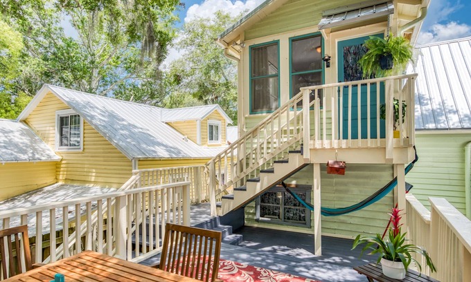 Downtown Historic District Apartment | Apt C - Convenience, Luxury, Relaxation are Yours.