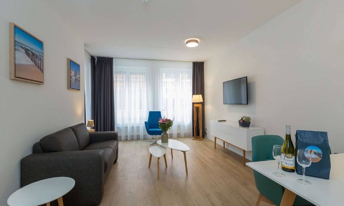 Zoutelande Apartment | Apt in Zoutelande Near Beach