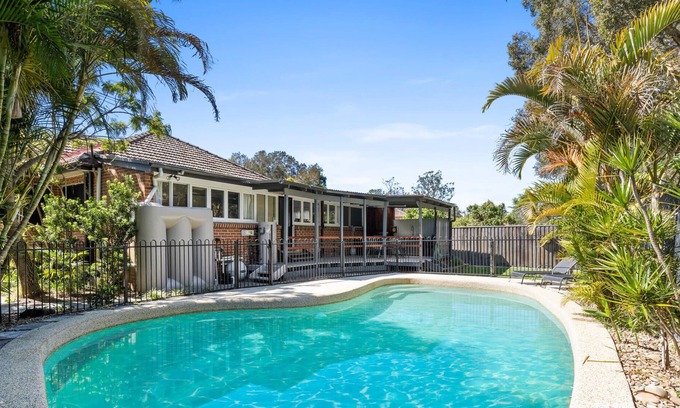 Tuggerawong House | Aqua Cove by the Lake