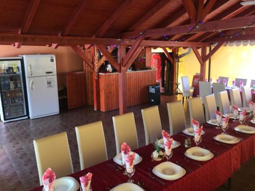 Kiszombor Bed & Breakfast | Aqua P'art