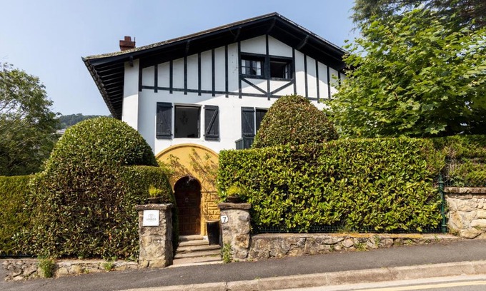 Egia House | Arbos House