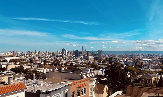 Buena Vista House | Architectural Luxury w/Views, Walkable & Central
