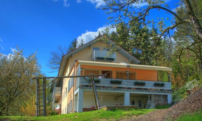 Regen House | Are you looking for a location for your group