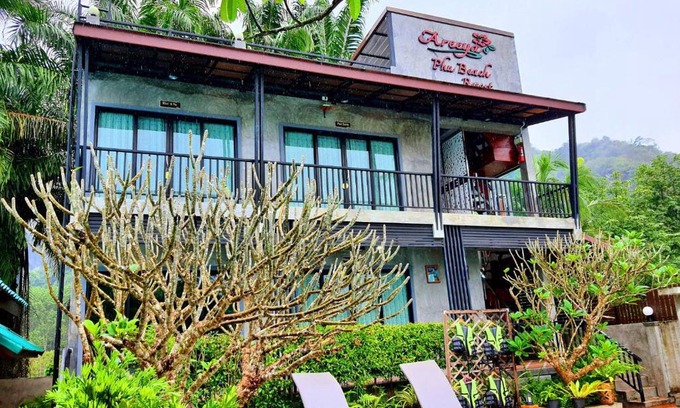 Krabi Hotel | Areeya Phubeach Resort Coliving Coworking