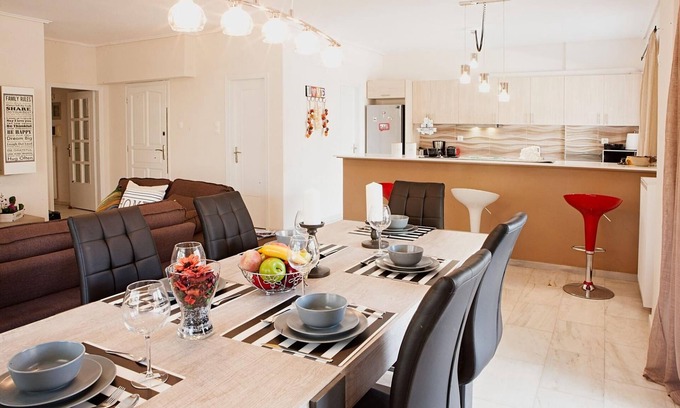 Glyfada Apartment | Aries-Glyfada City Center Apartment