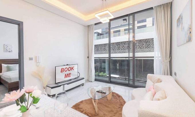 Al Barsha Apartment | Arjan Apartment sleeps 3 with Private Balcony!