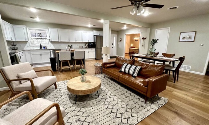 Fort Smith Apartment | Arkansas (Trevor & Natalie #5)