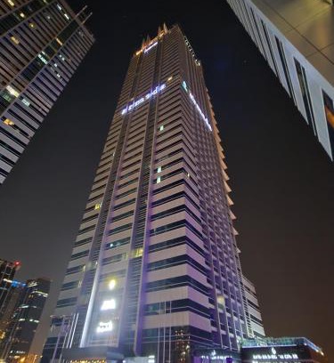 Jumeirah Lake Towers Hotel | Armada Avenue Hotel
