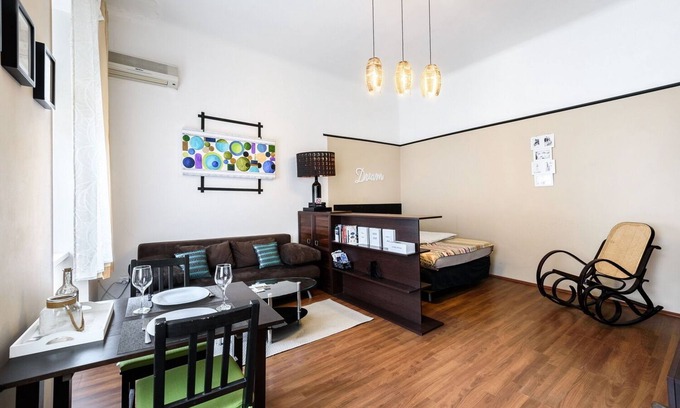 Erzsebetvaros Apartment | Art Dream apartment in the heart of Budapest