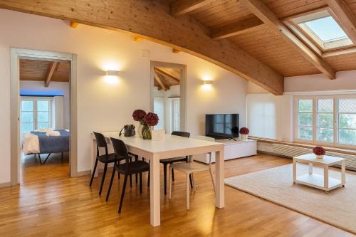 Citta Nuova-Barriera Nuova-San Vito-Citta Vecchia Apartment | Art Nouveau Apartment
