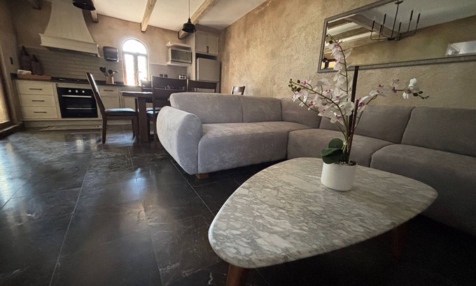 Santeagueda Apartment | Artemisa 152: Relax in Val'Quirico!