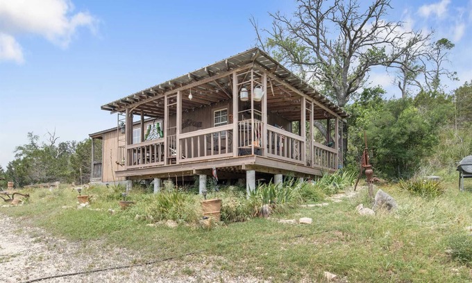 Kerrville Cabin | Artesia Hilltop Cabin