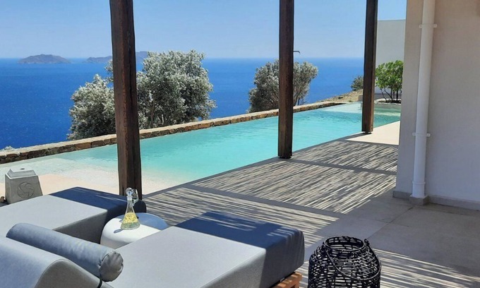 Vizari Villa | ArtOikia Luxury Villas - Thalassa, By Hellocrete
