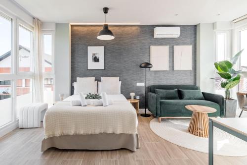 Ciudad Lineal Apartment | Arturo Soria Stays by Charming