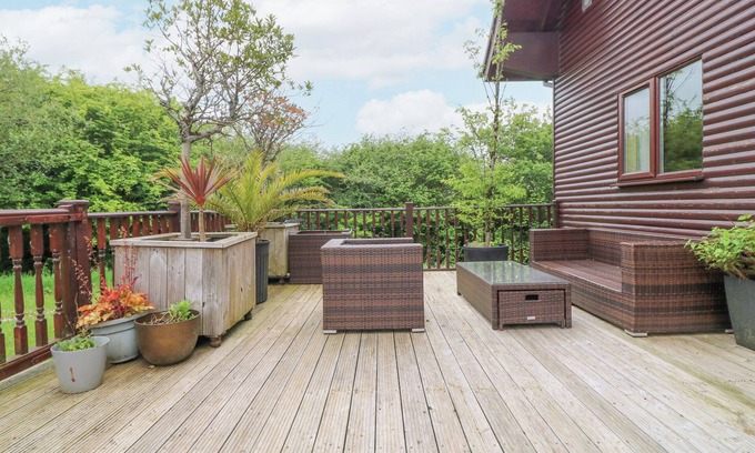 Winnard's Perch Cottage | ASH LODGE, pet friendly, country holiday cottage in St Columb Major
