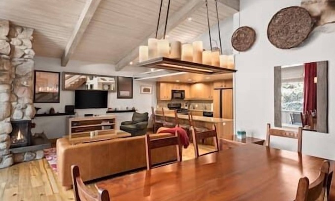 Aspen Apartment | Aspen Core Condo, Next to Gondola, Great Location