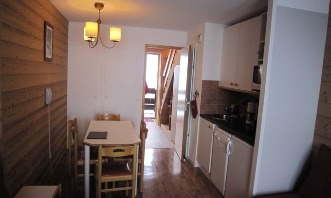 Belle Plagne Apartment | At the foot of the slopes, beautiful duplex, 2 bedrooms, sleeps 6, 7th floor, parking