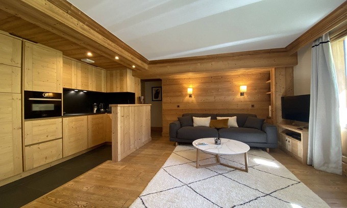 Val-d'Isere Apartment | At the foot of the slopes, luxury and spacious apartment