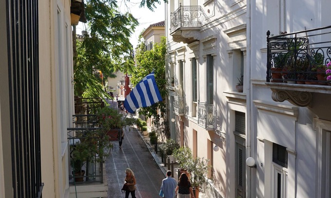 Plaka Villa | Athenian House in Plaka - Four-bedroom Villa in the famous Plaka area