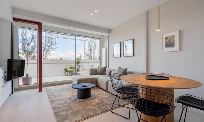 Palacio Apartment | atico con terraza en el centro de alquiler temporal