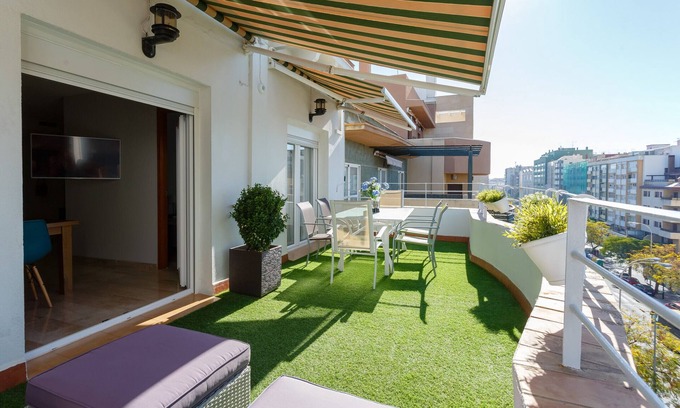 Cadiz Apartment | Atico La JOYITA free parking by Cadiz4Rentals