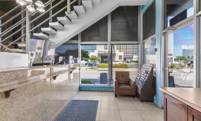 Northeast Virginia Beach Hotel | Atlantic Inn