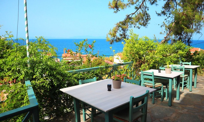 Agios Konstantinos Bed & Breakfast | Atlantis Rooms