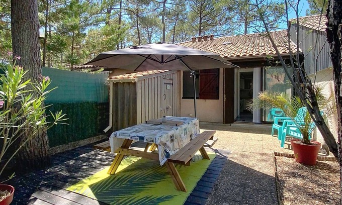 Lacanau-Ocean House | Attached house 4 people under the pine, Lacanau Ocean