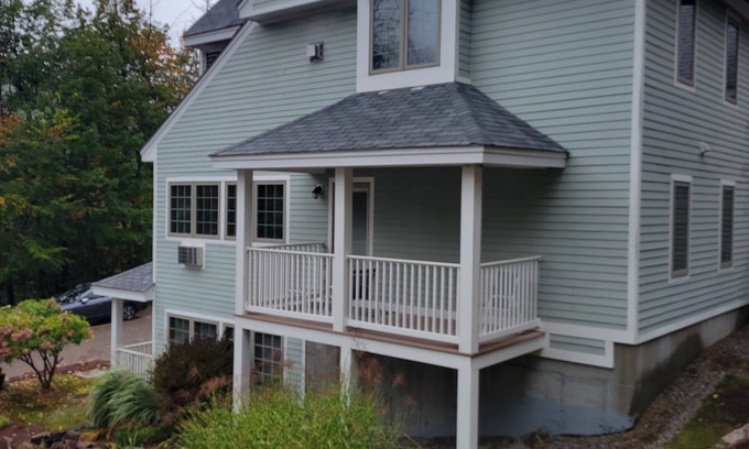 Bartlett Condo | Attitash Mountain Resort- Ski in/Ski out