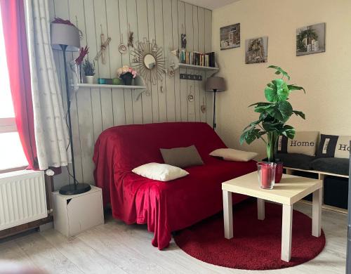 Pra Loup Apartment | au Bonheur - Praloup 1600 - Au cœur de la station et au pied des pistes - La voile des neiges - parking commun privé - local ski