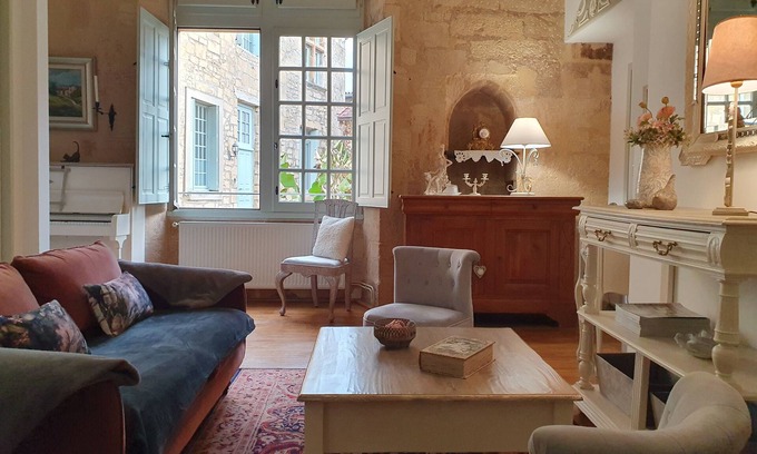 Sarlat-la-Caneda Historic Center Apartment | Au Coeur de Sarlat, L'appart d'à Coté