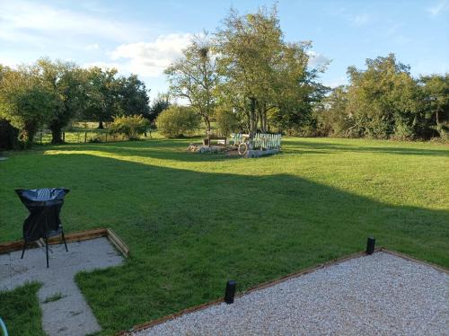 Chatillon-sur-Broue House | Au fils des Saisons