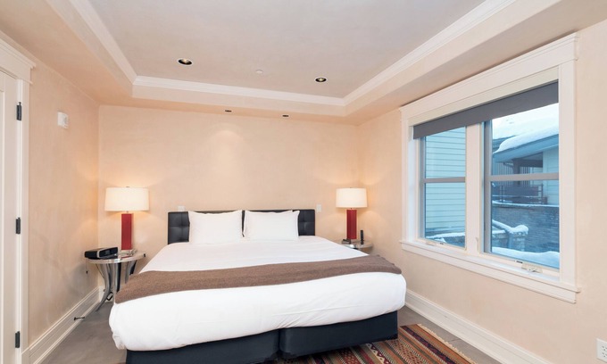 Telluride Condo | Auberge Residence Valley View W303