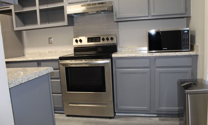 Augusta House | Augusta Modern Rental 3 miles from Master Golf Tournament and Medical District