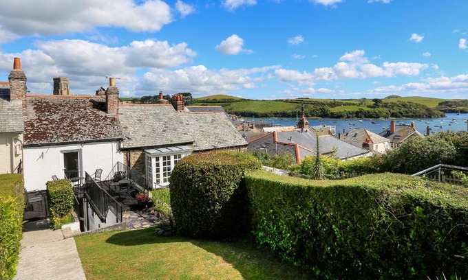 Salcombe House | Aune Cottage
