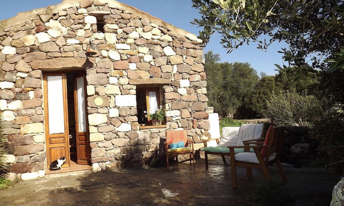 Sant'Antioco Cottage | Aunt Luisa's cottage in Sardinia, five minutes from the sea