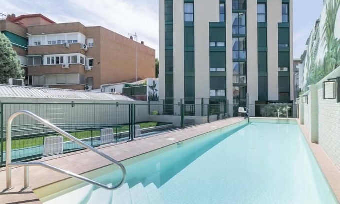 Carabanchel Apartment | Aurora Stays by Charming XIII, Apartment for 4 with free parking