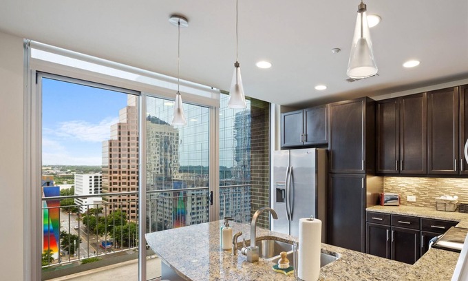 Waller Creek District Apartment | Austin Fashionable 1BD 1BA Apartment