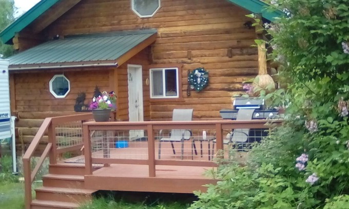 Talkeetna Cabin | Authentic Alaskan Log Cabin