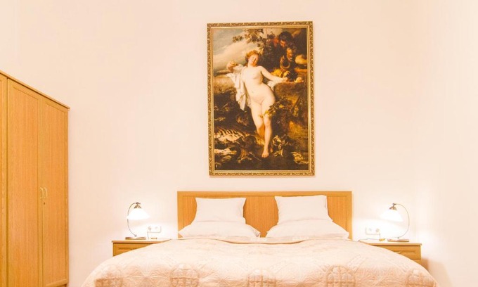 Erzsebetvaros Apartment | Authentic Klauzal Apartment