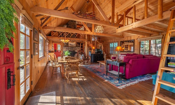 Tahoe City Cabin | Authentic & Stylish Cabin in Lake Tahoe by Sierra Getaways