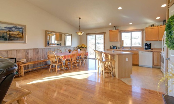 Raymond Apartment | Autumn Acres on Coast where Adventure Awaits