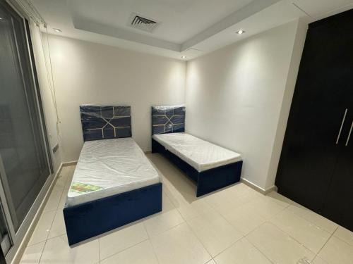 Trade Centre 1 House | Av homes