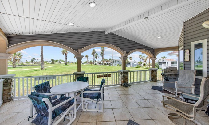 Port Isabel Cottage | Available for Spring! Best view of 4th on the green! #564