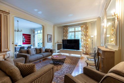 Quartier de la Plaine-de-Monceaux Apartment | Avenue Niel - Appart spacieux