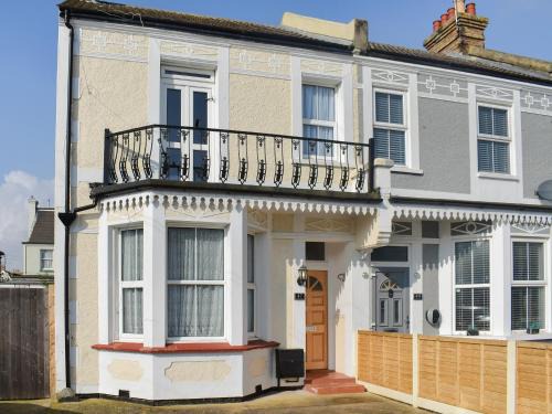 Clacton-on-Sea House | Avondale
